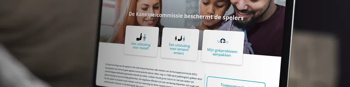 Een laptop waarop de website van de kansspelcommissie te zien is.